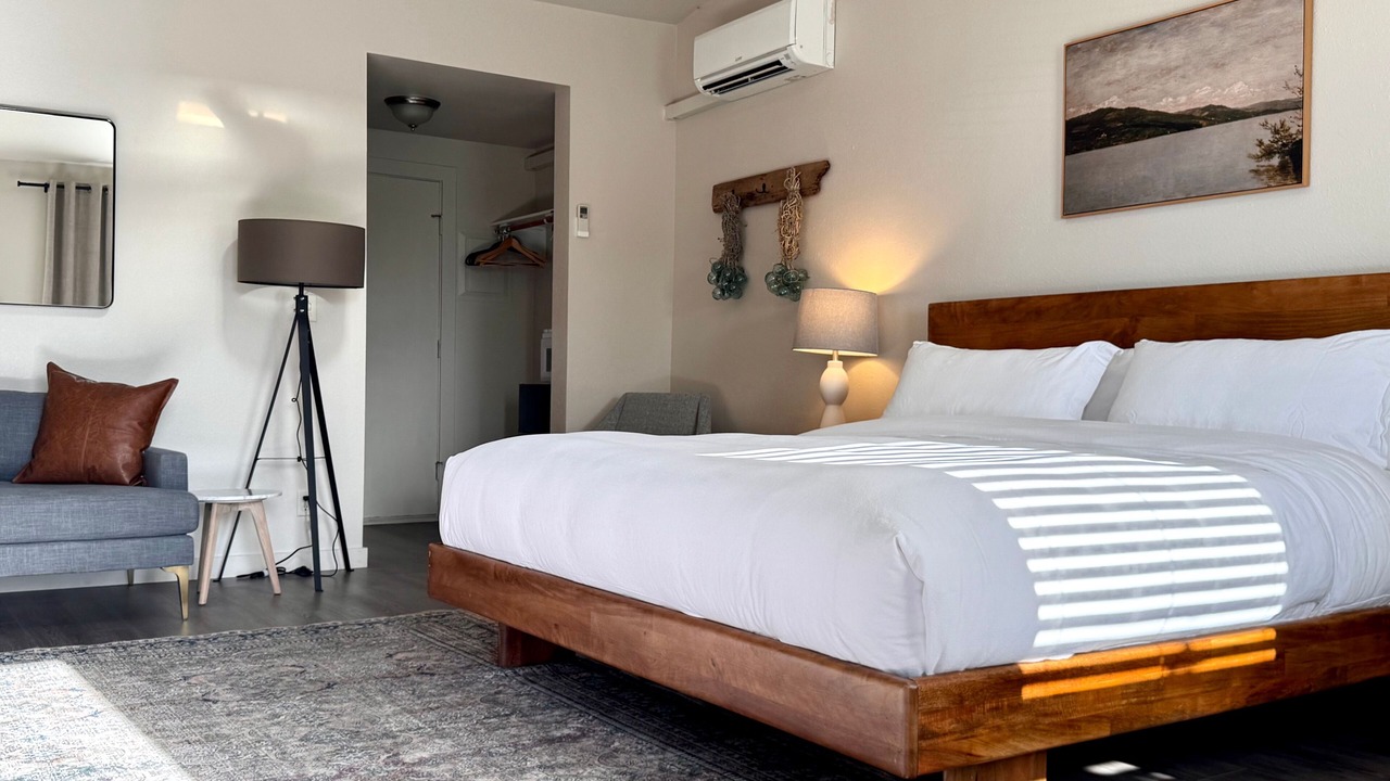 Photo of Bedroom in Yachats