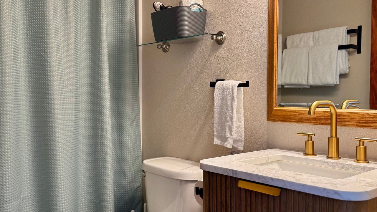 Photo of Bathroom in Yachats