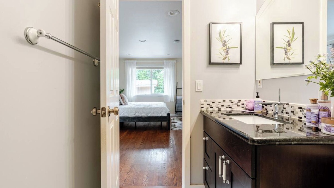 Photo of Bathroom in Grass Lawn