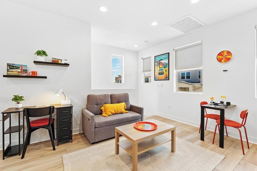 Photo of Livingroom in Palm Desert