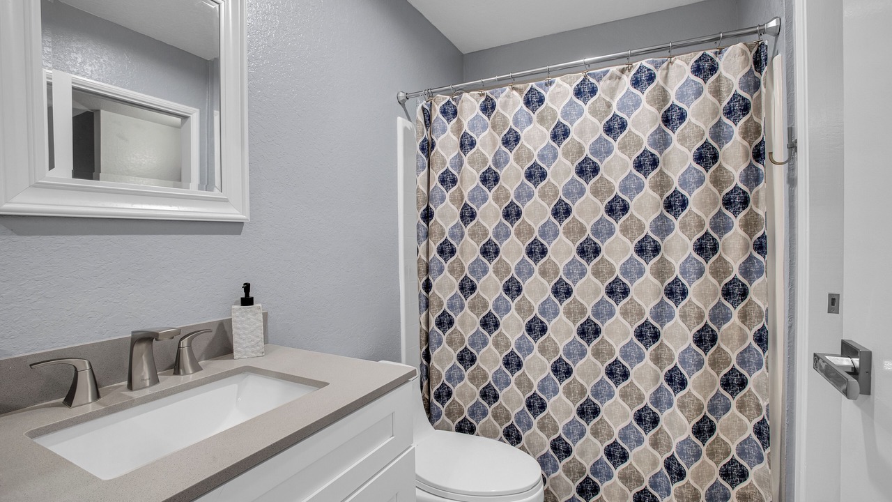 Photo of Bathroom in Canyon Sands