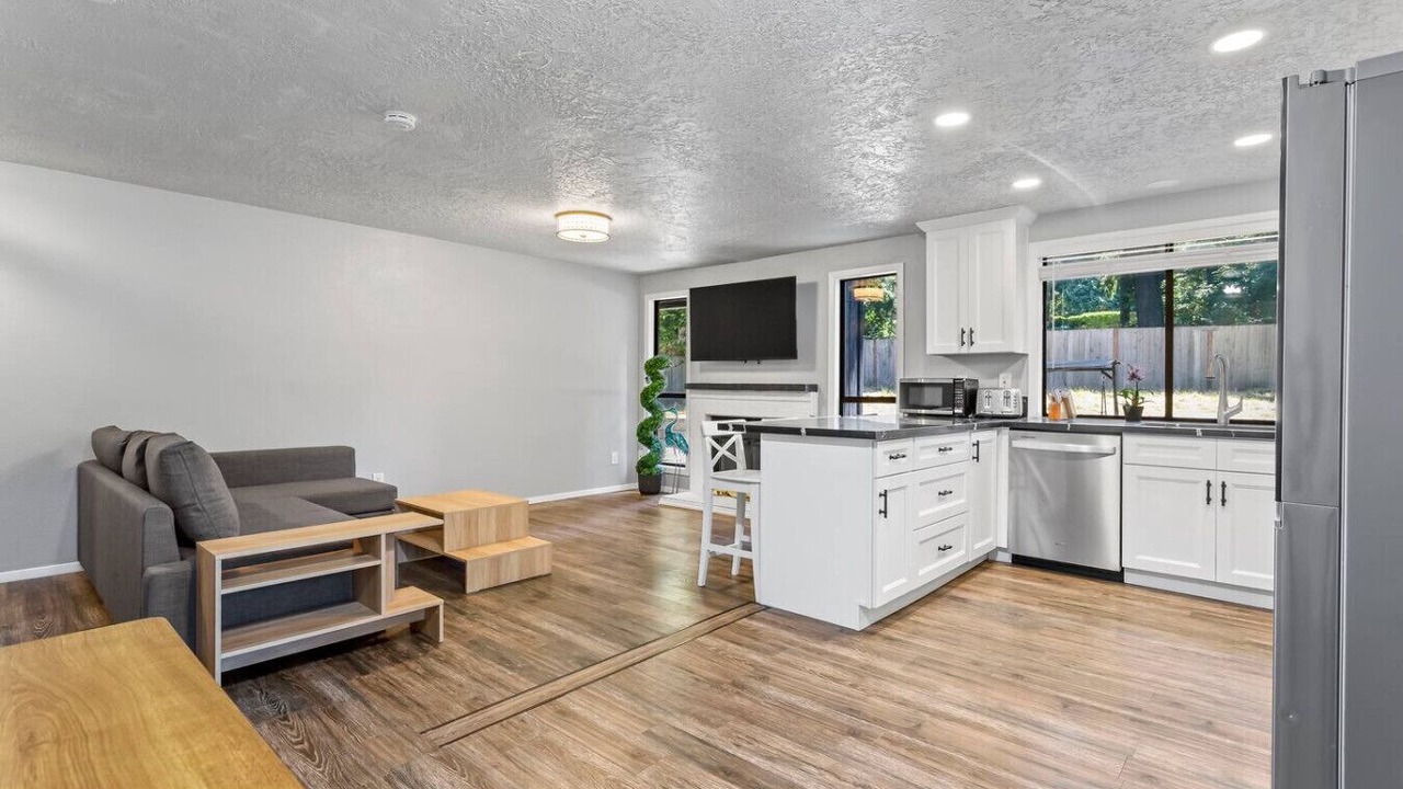 Photo of Livingroom in Sherwood - Tualatin South