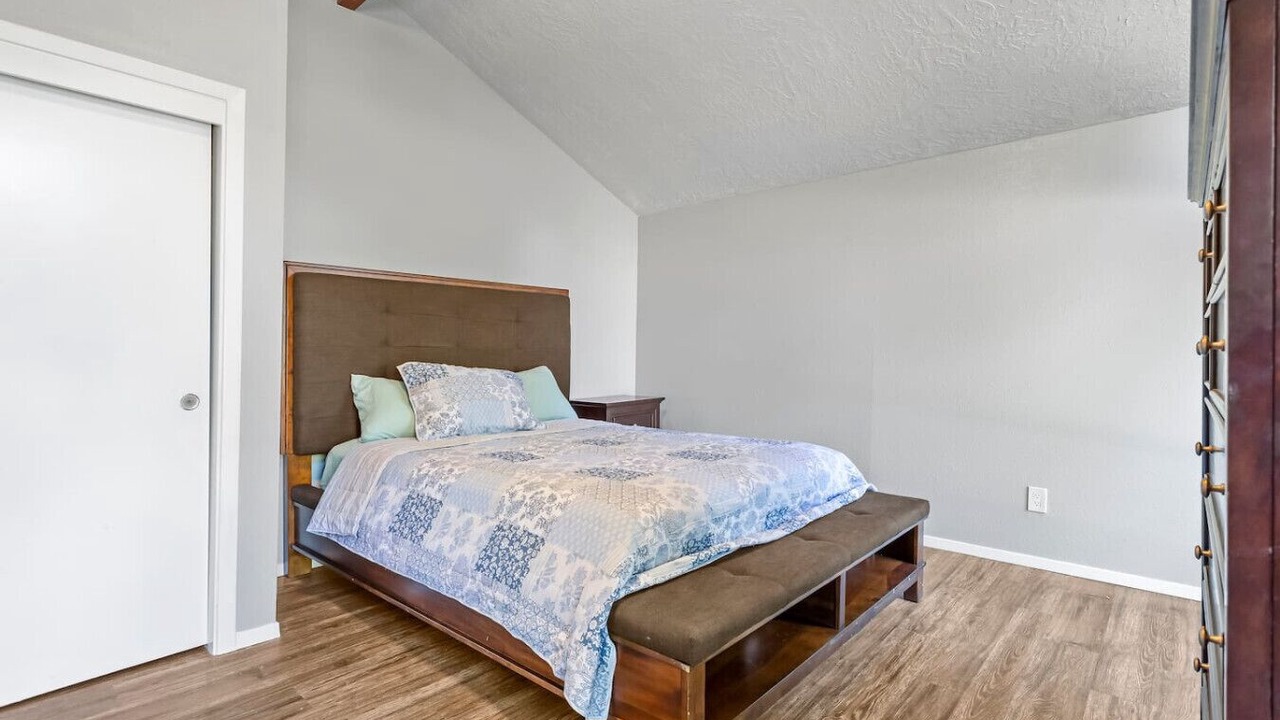Photo of Bedroom in Sherwood - Tualatin South