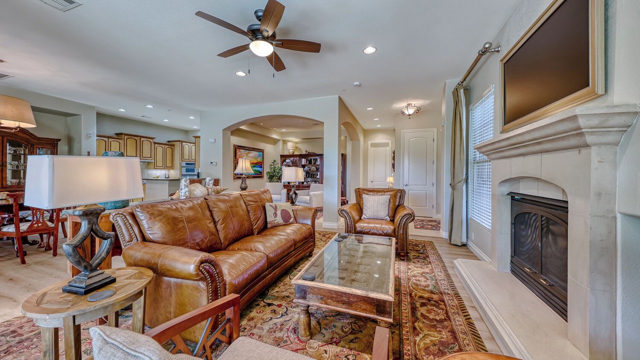 Photo of Livingroom in Lake Las Vegas