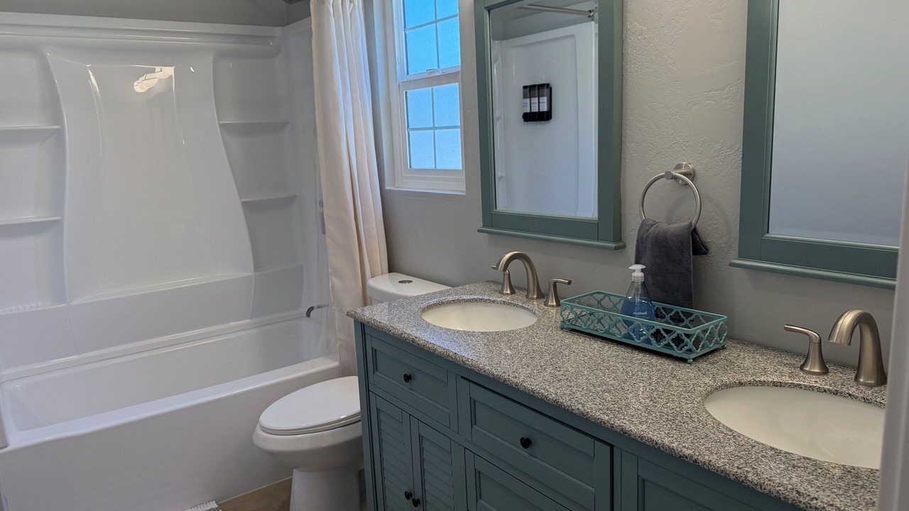 Photo of Bathroom in Swan Canyon