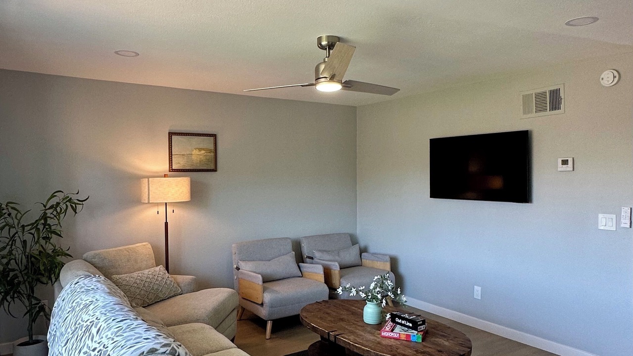 Photo of Livingroom in Swan Canyon