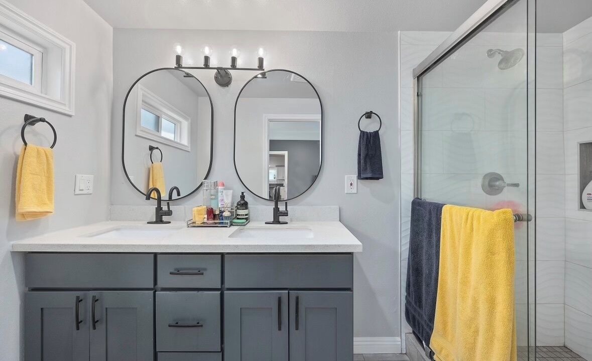 Photo of Bathroom in Northwest Anaheim