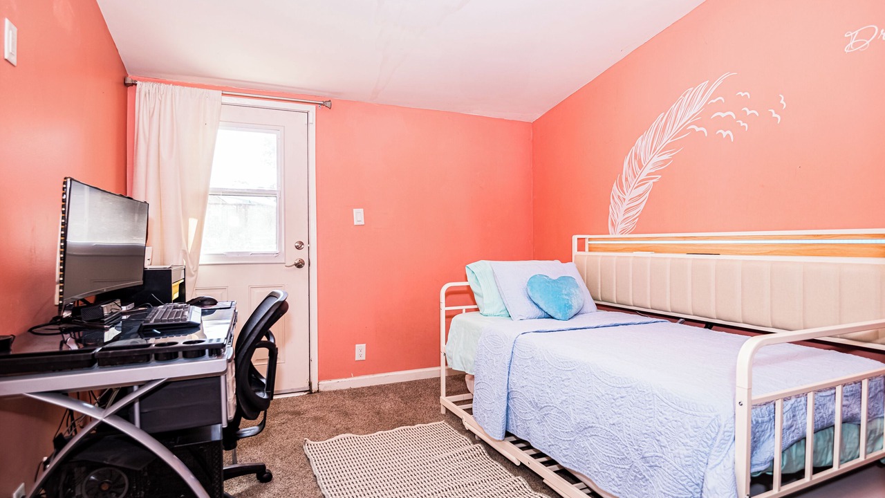 Photo of Bedroom in Claremont