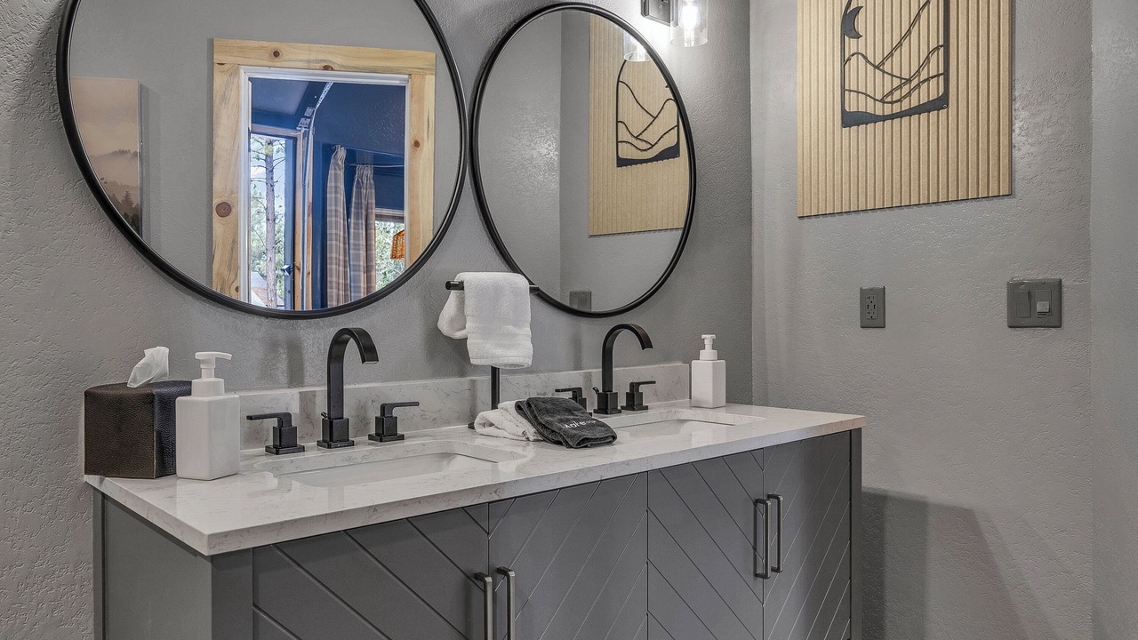 Photo of Bathroom in Ponderosa Trails
