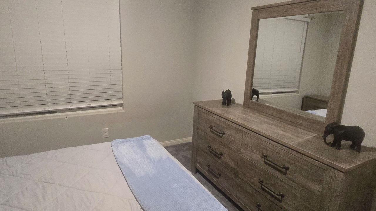 Photo of Bedroom in Pittmann