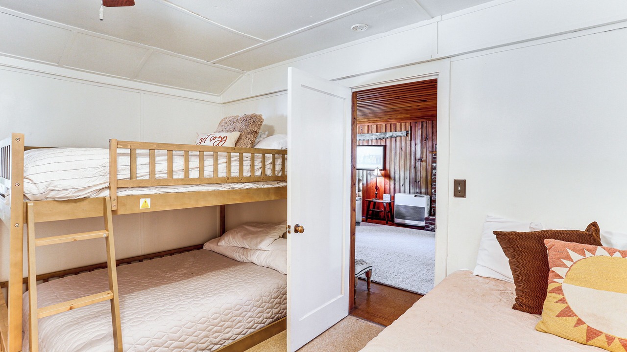 Photo of Bedroom in Trinity Center
