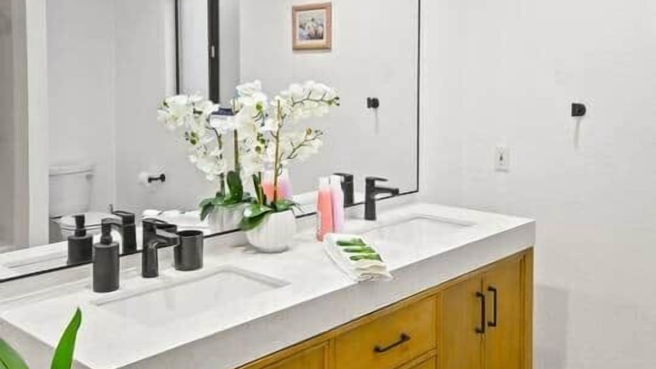 Photo of Bathroom in Moonridge