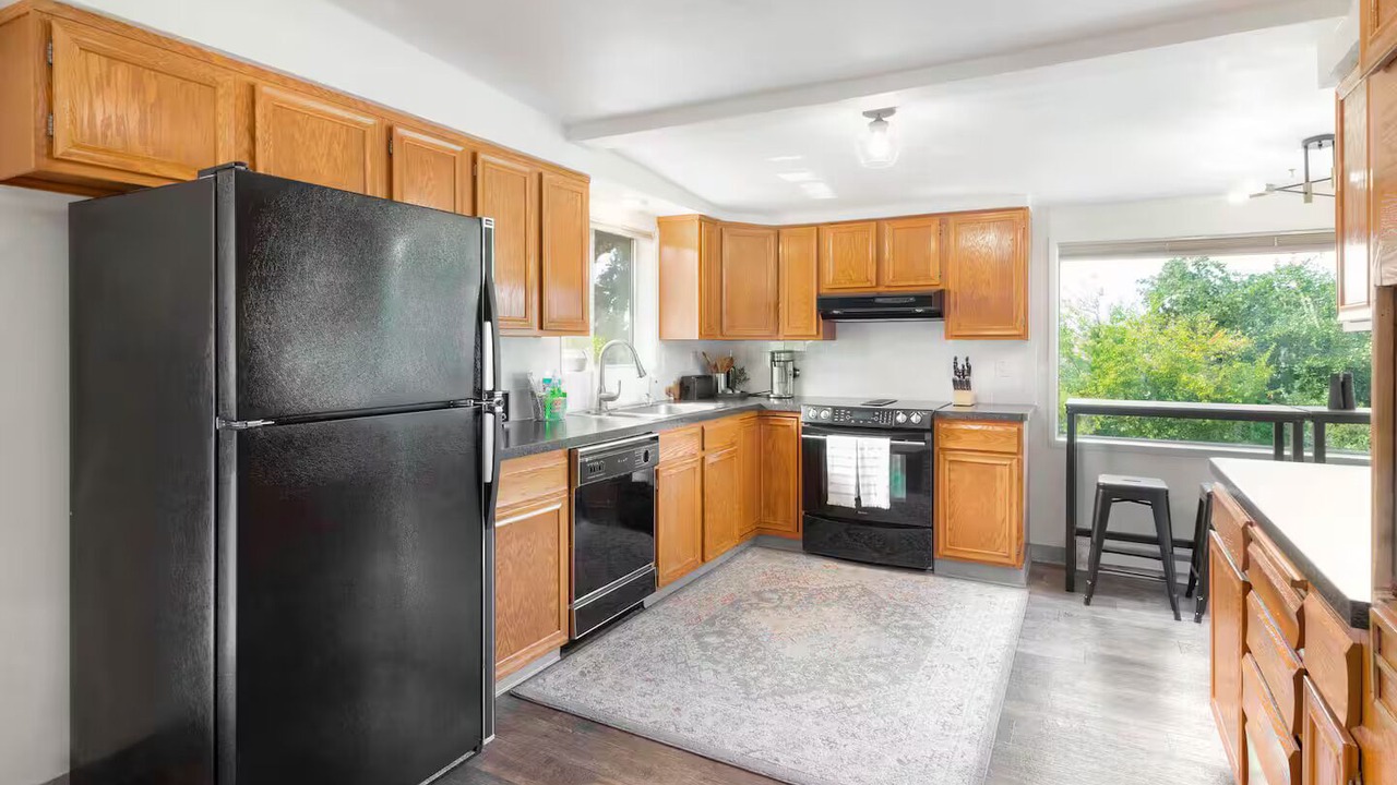 Photo of Kitchen in Roseburg