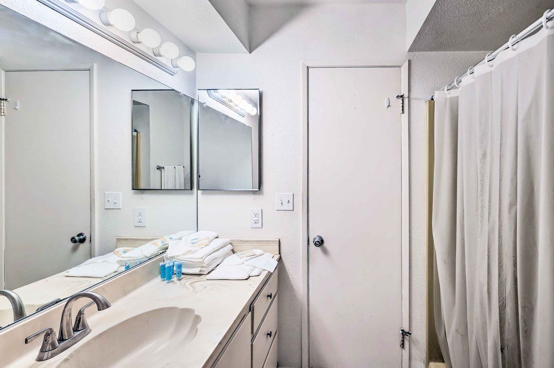 Photo of Bathroom in Holiday Shores