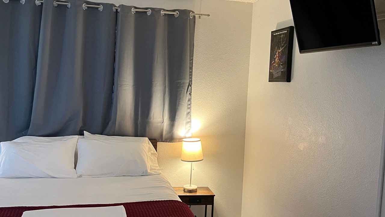 Photo of Bedroom in Holiday Shores