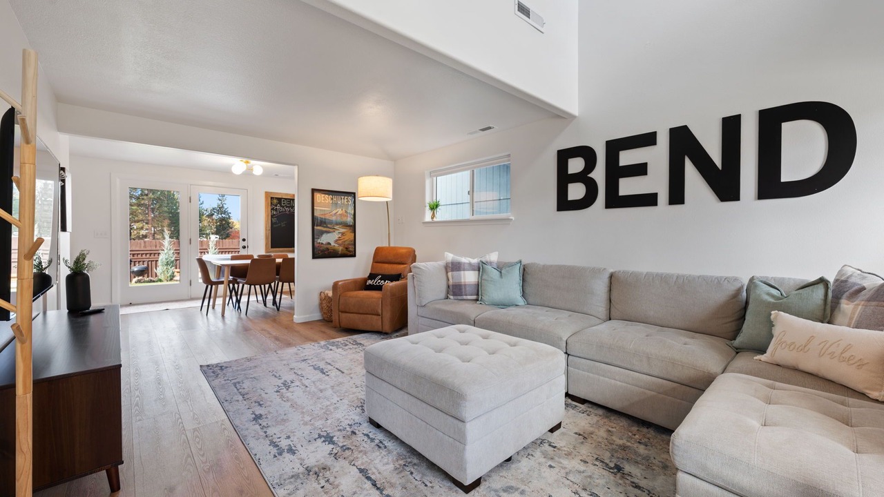 Photo of Livingroom in Boyd Acres