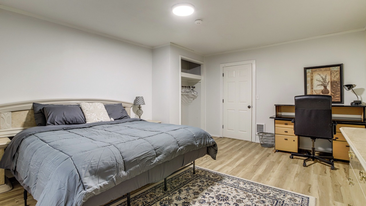 Photo of Bedroom in Amboy