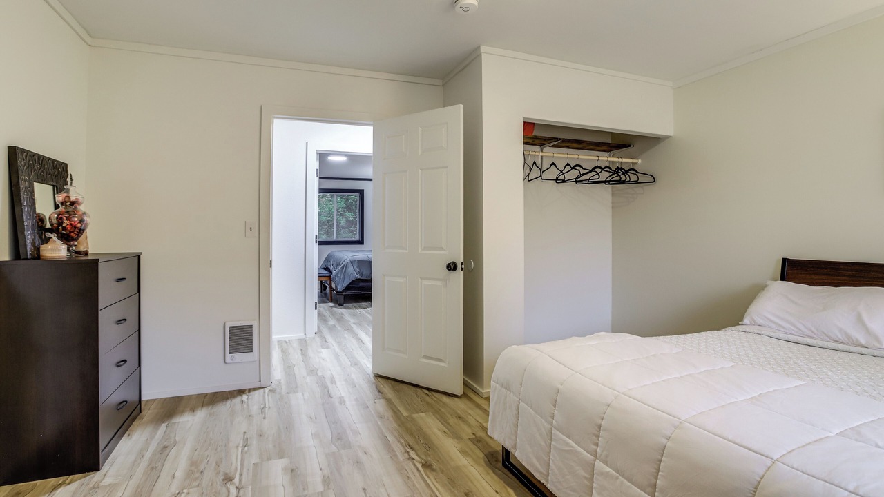 Photo of Bedroom in Amboy