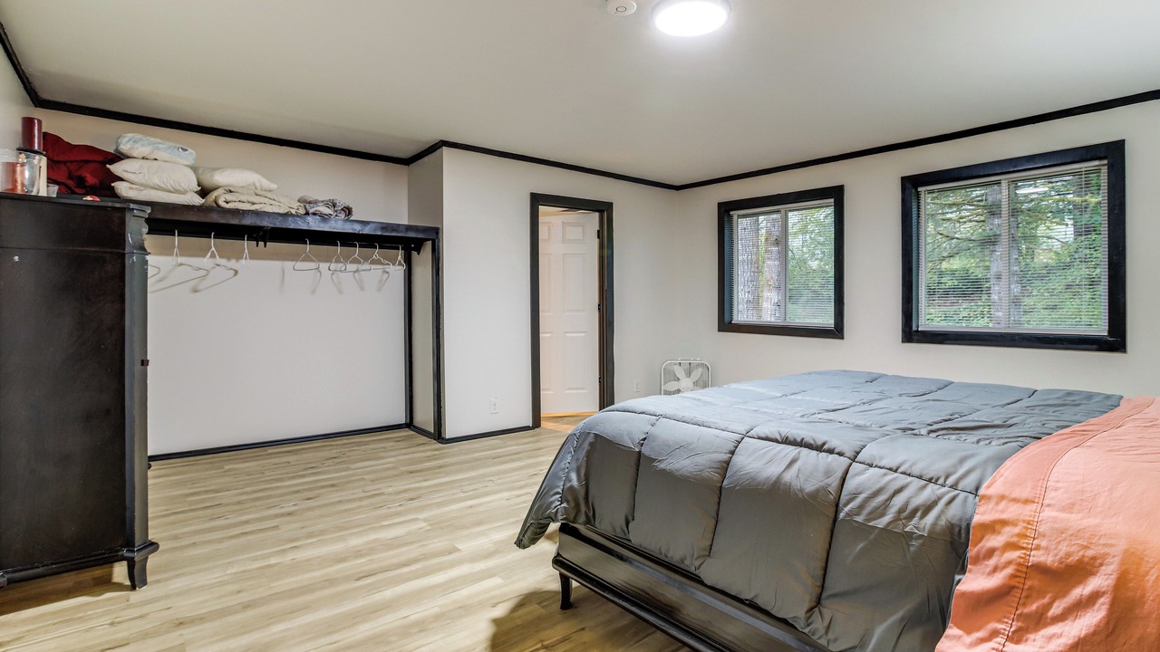 Photo of Bedroom in Amboy