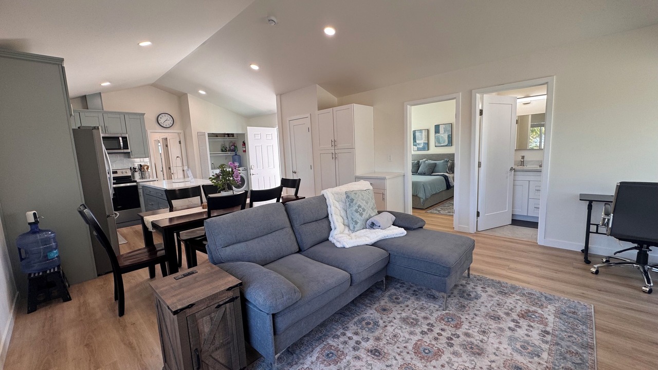 Photo of Livingroom in Oak Park