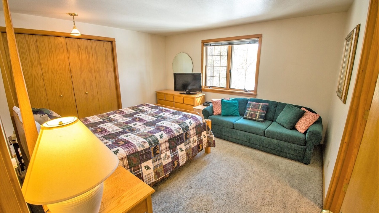 Photo of Bedroom in Deer Park