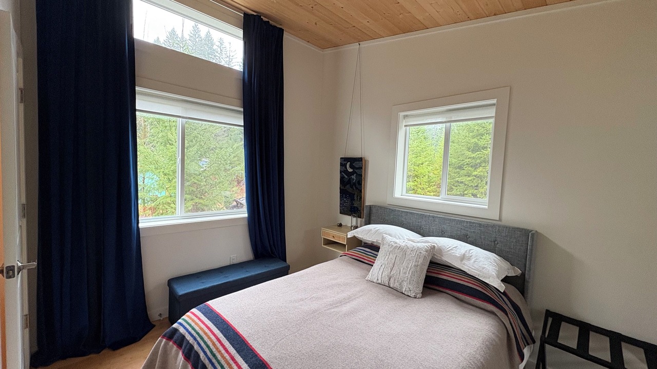 Photo of Bedroom in Carson