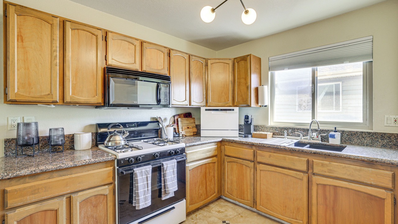 Photo of Kitchen in Roseville - Fleet Ridge