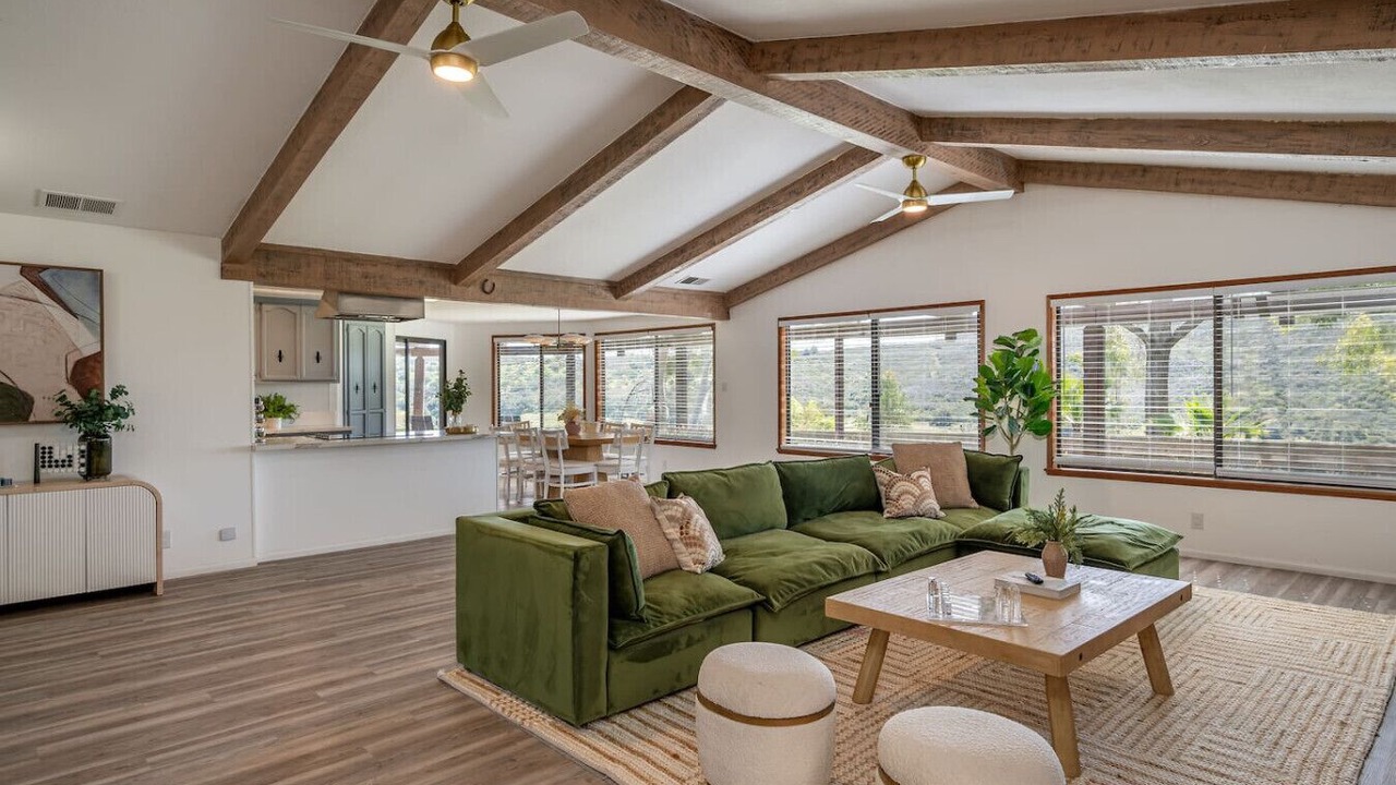 Photo of Livingroom in Valley Center