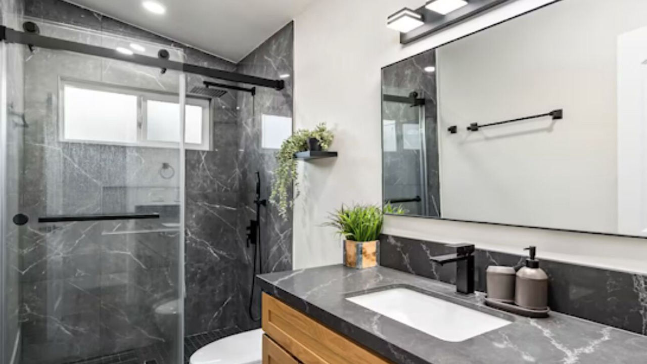 Photo of Bathroom in Southwest Anaheim