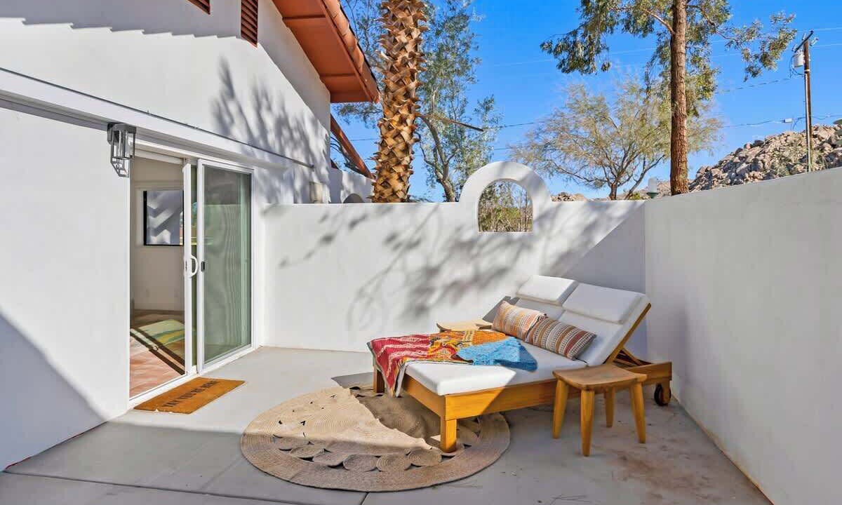 Photo of Patio Balcony in Panorama Heights