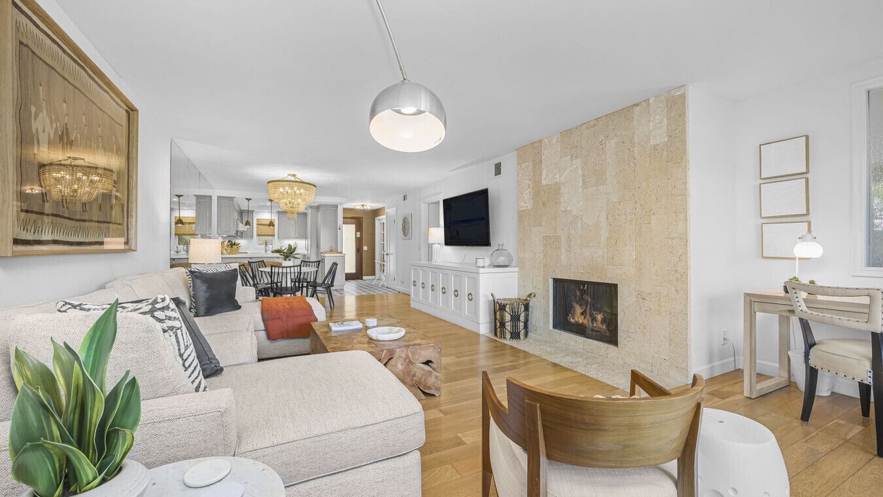Photo of Livingroom in Del Mar