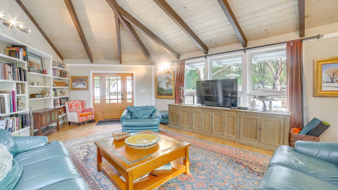 Photo of Livingroom in Aptos