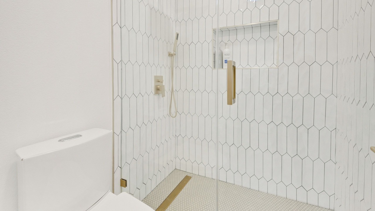 Photo of Bathroom in Walnut
