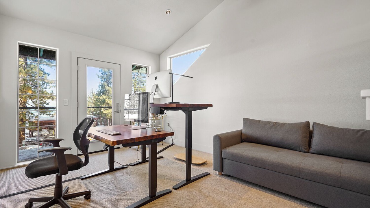 Photo of Livingroom in Al Tahoe
