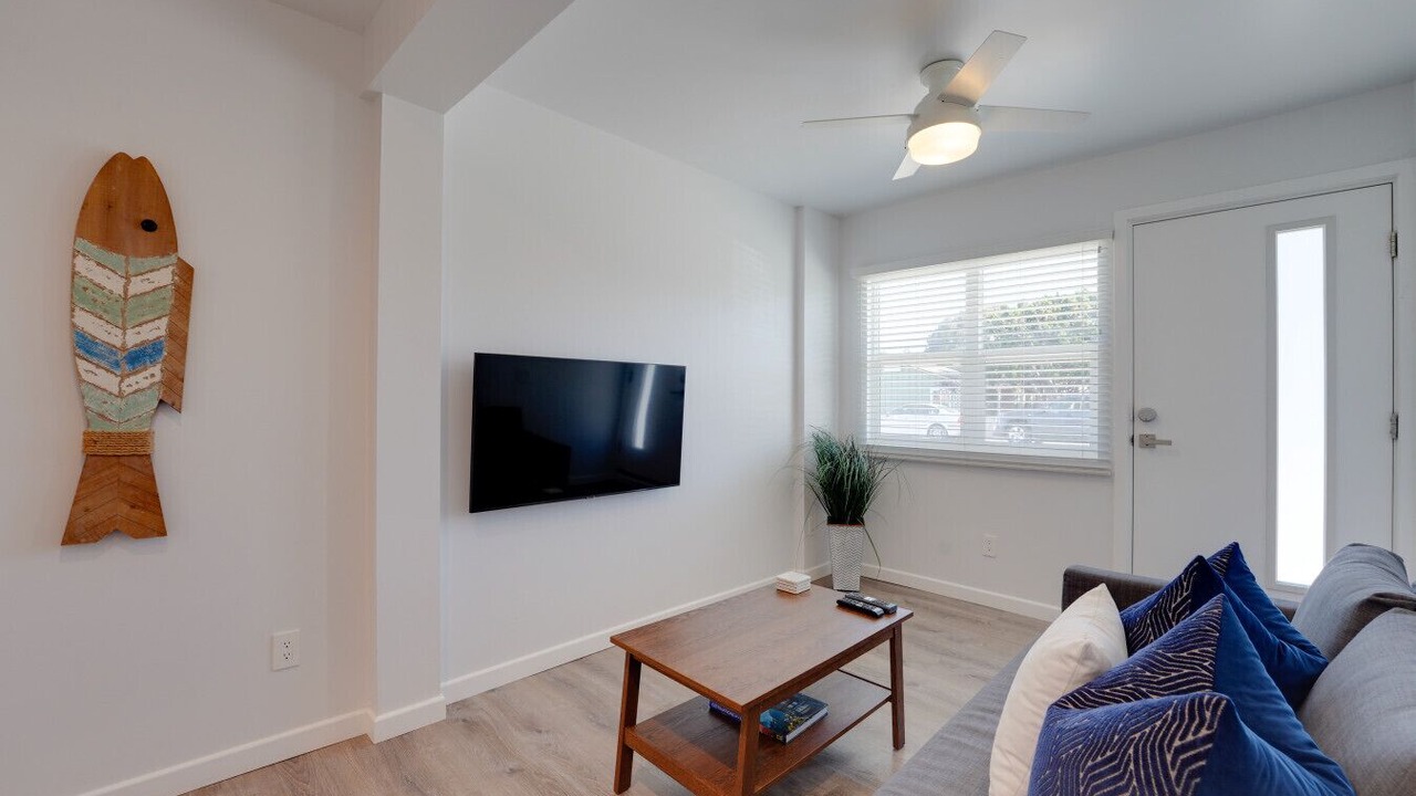 Photo of Livingroom in Roseville - Fleet Ridge