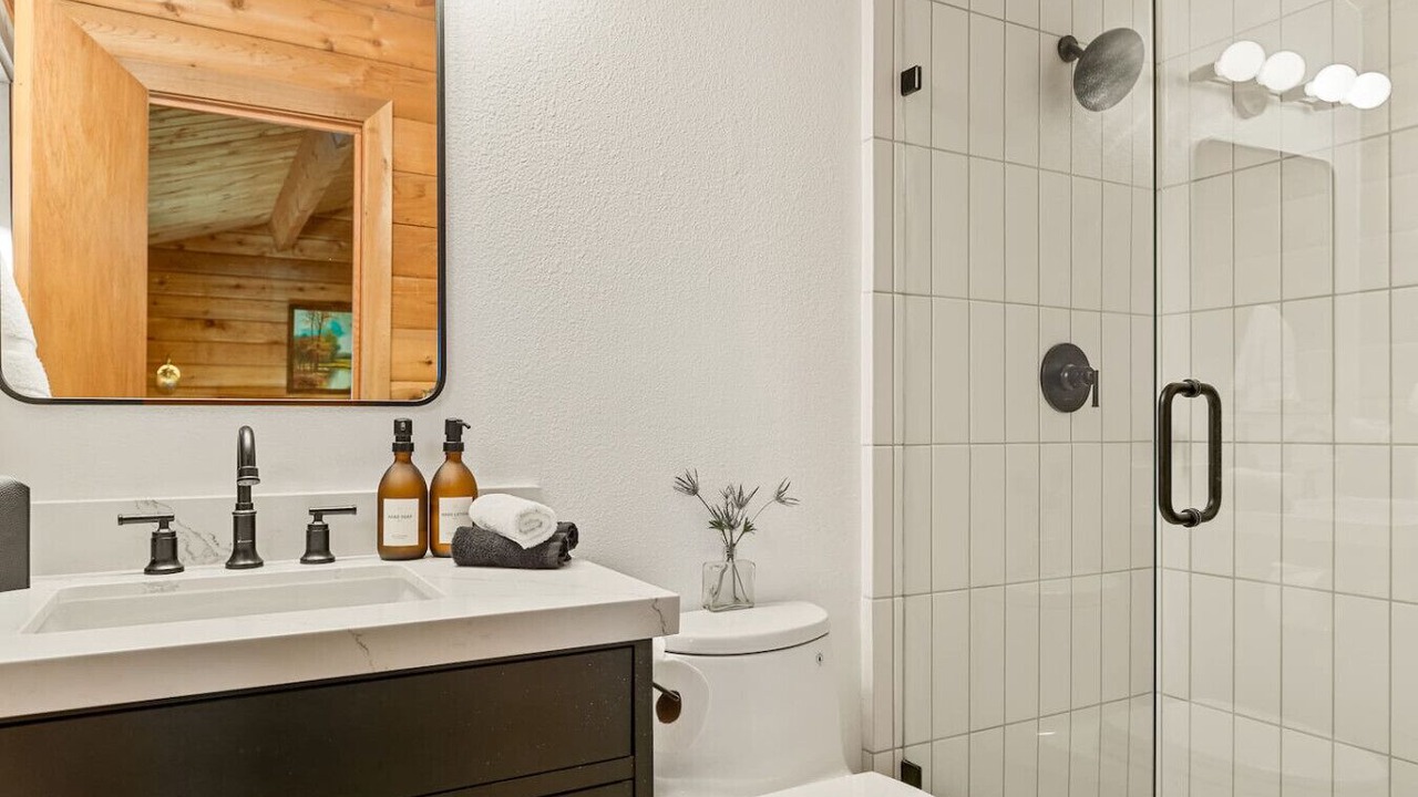 Photo of Bathroom in Eagle Mountain Estates