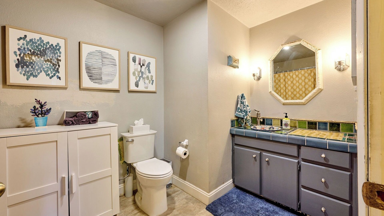 Photo of Bathroom in Silverton