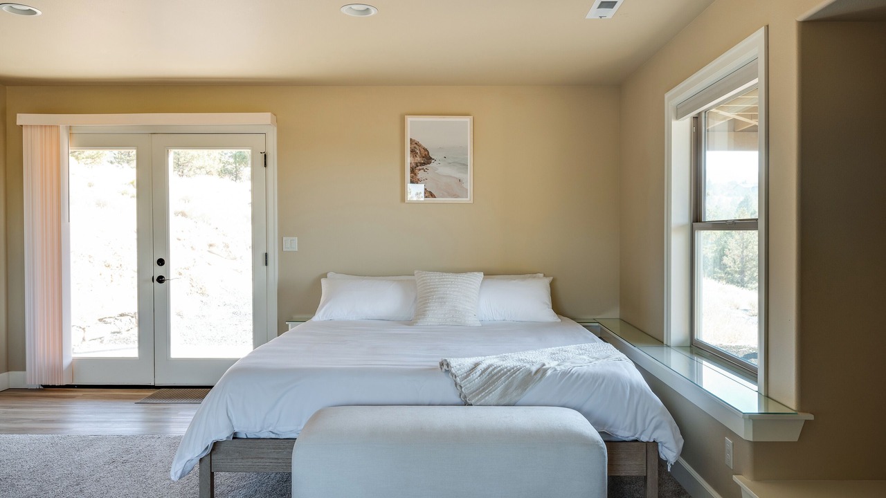 Photo of Bedroom in Powell Butte