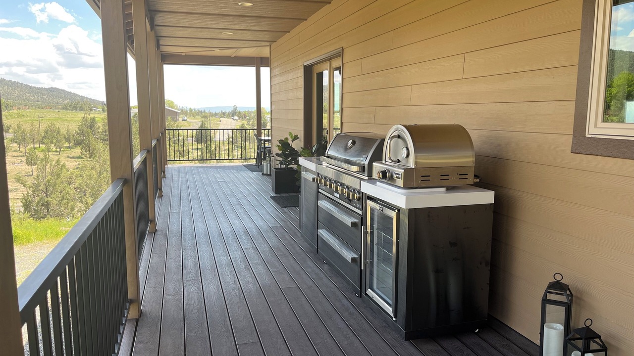 Photo of Patio Balcony in Powell Butte
