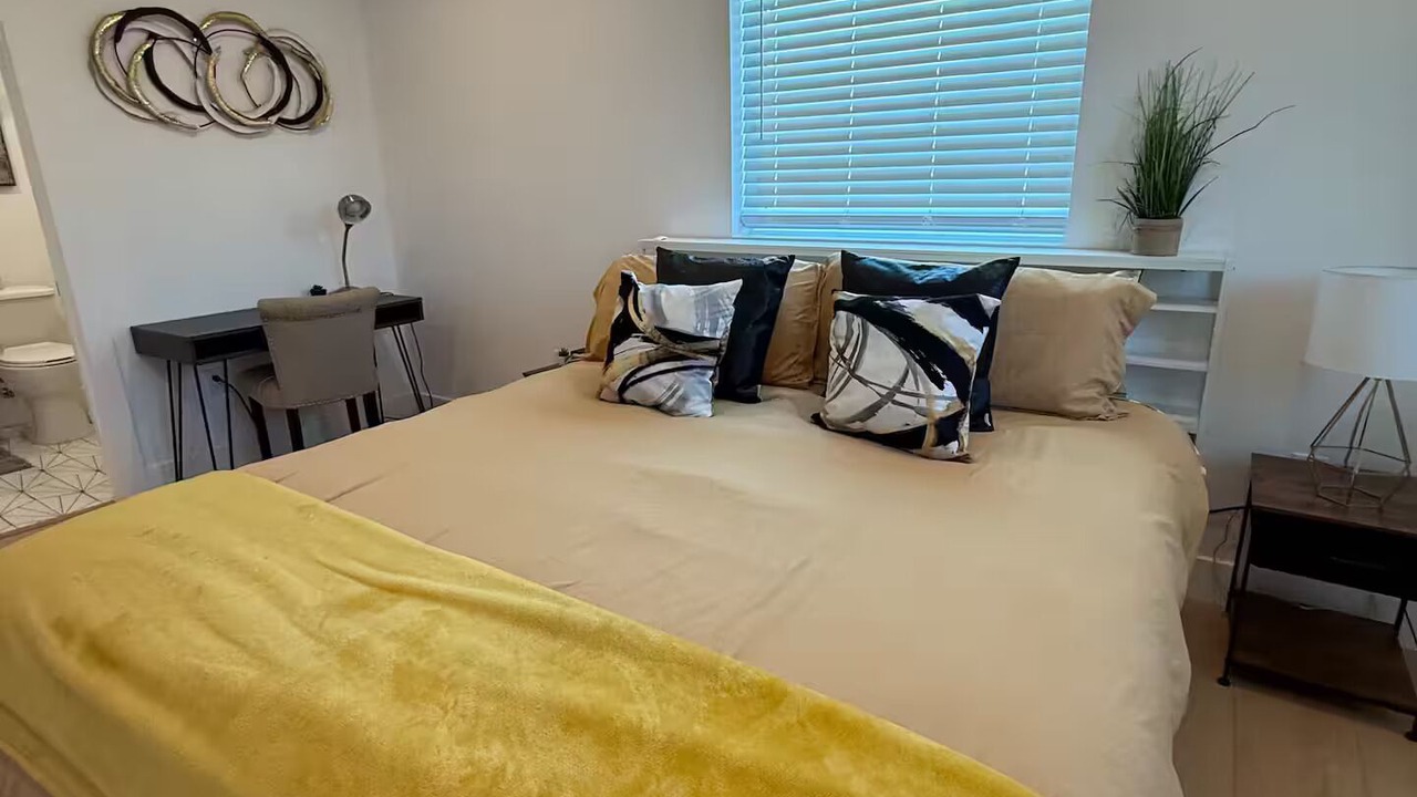 Photo of Bedroom in Downtown Los Angeles