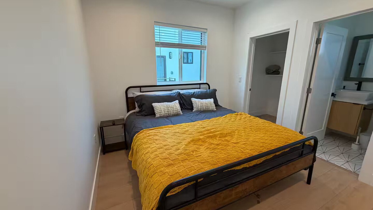 Photo of Bedroom in Downtown Los Angeles