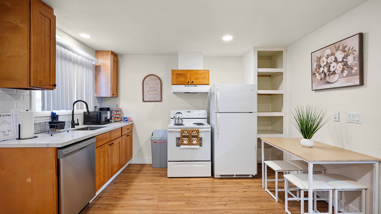Photo of Kitchen in Tillicum