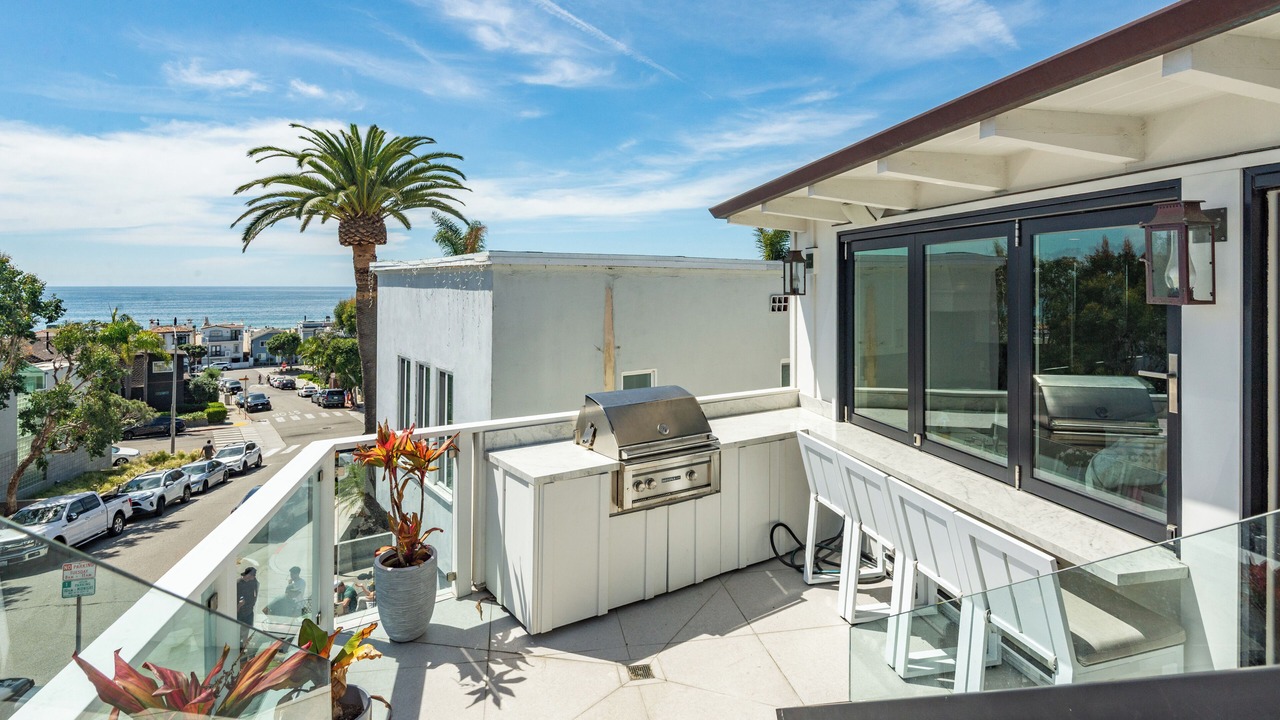 Photo of Patio Balcony in Hermosa Beach