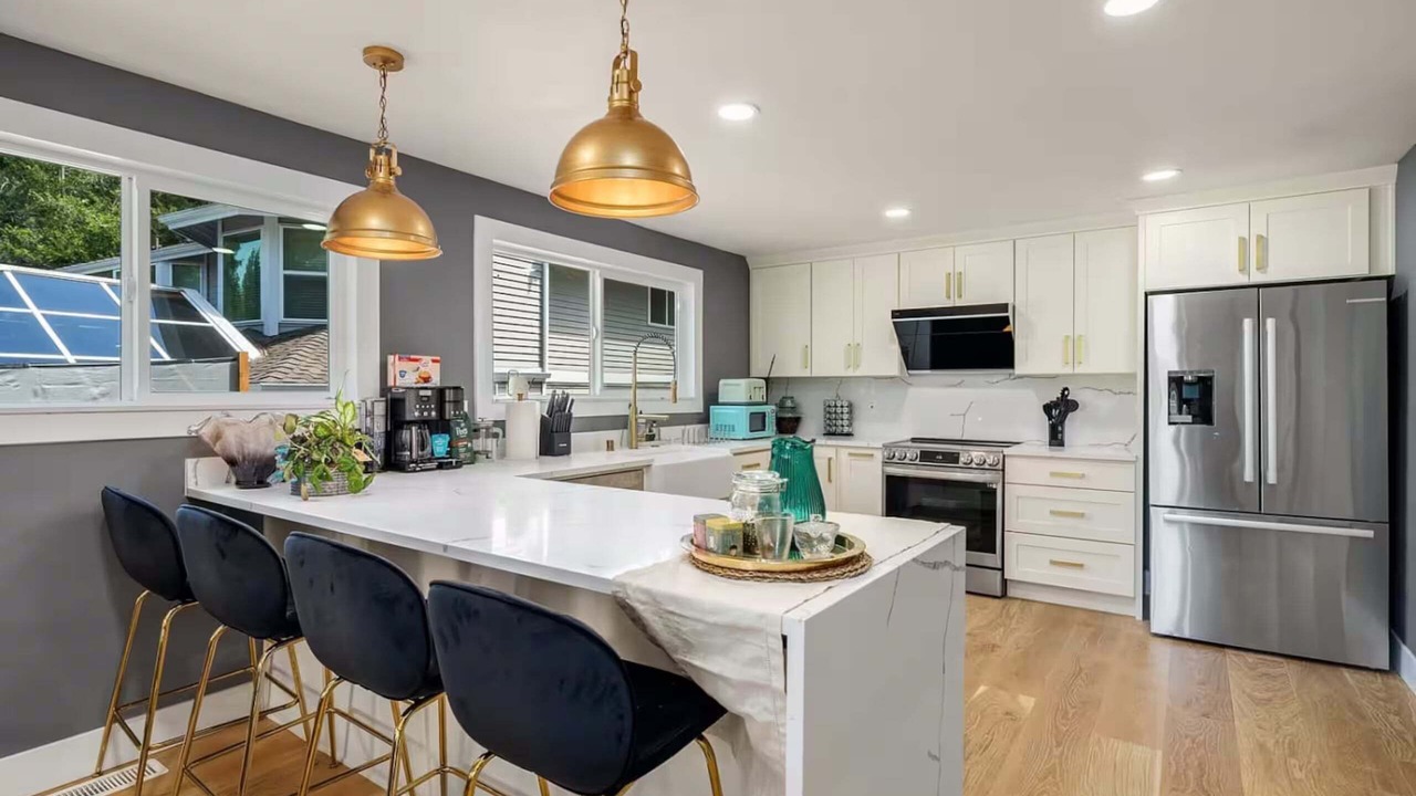 Photo of Kitchen in Haller Lake