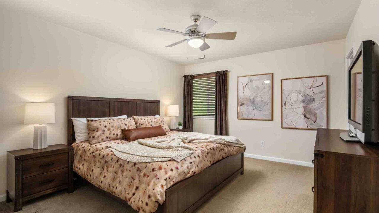 Photo of Bedroom in Woodburn