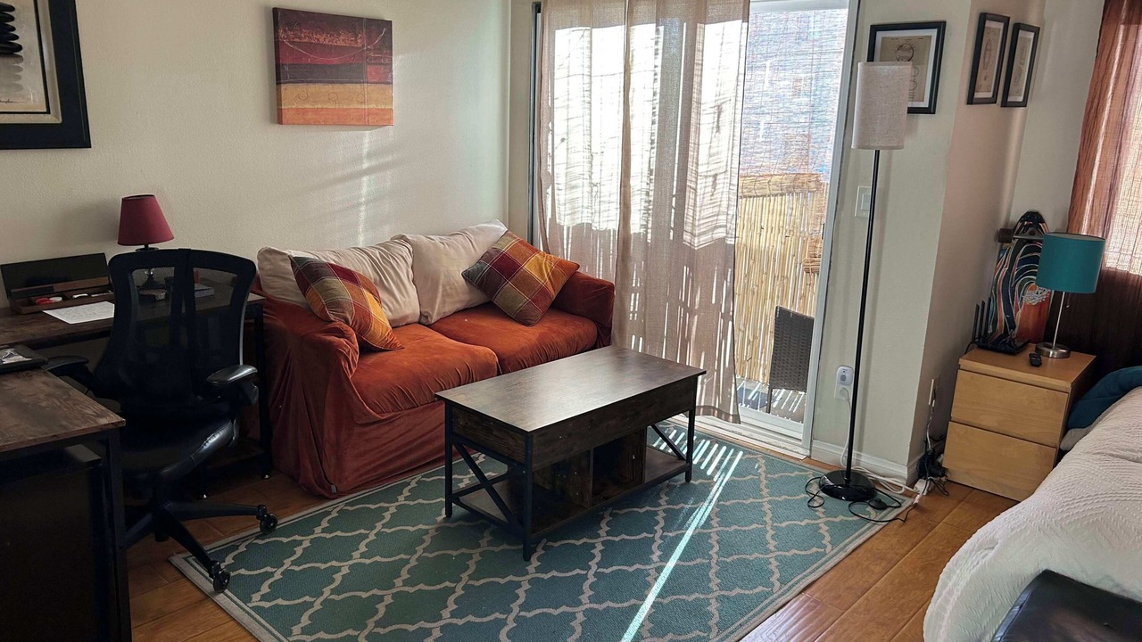 Photo of Livingroom in Golden Hill