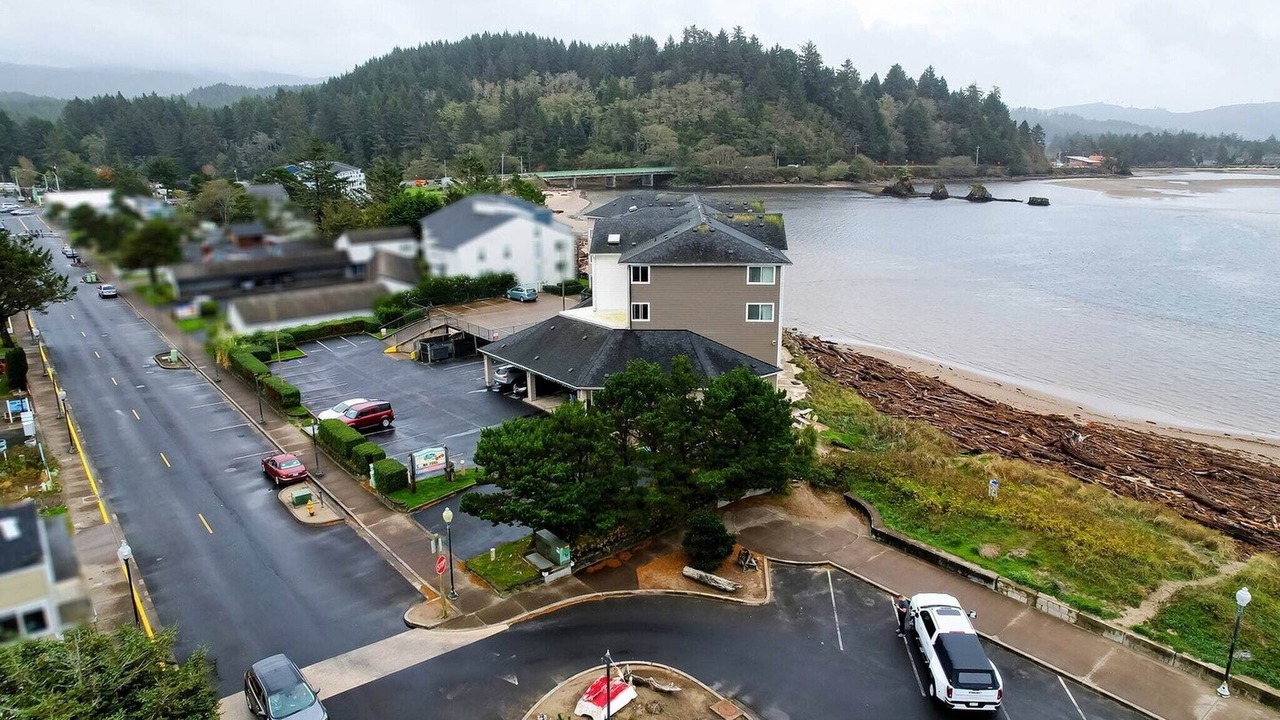 Photo of Outdoor in Lincoln City