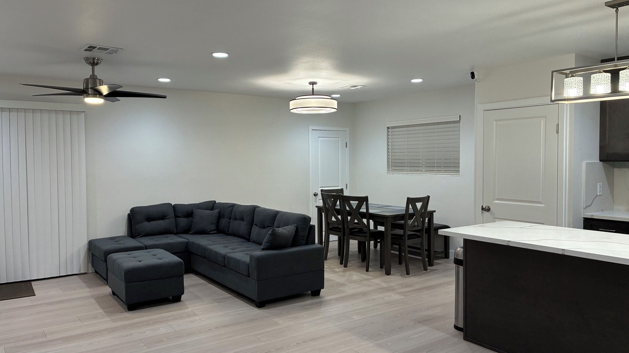 Photo of Livingroom in Northwest Anaheim