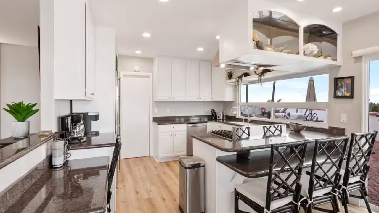 Photo of Kitchen in La Jolla Mesa
