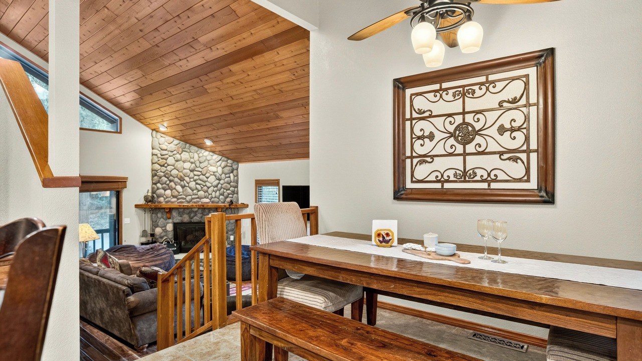 Photo of Bedroom in Cedar Glen